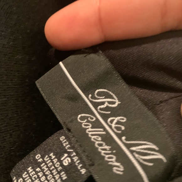 Black Formal Dress - Picture 4 of 4